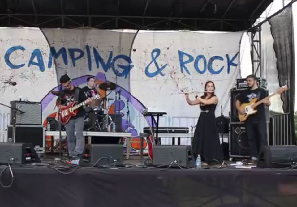 Rajaz toca “Rhayader Goes To Town” no Camping Rock 2017